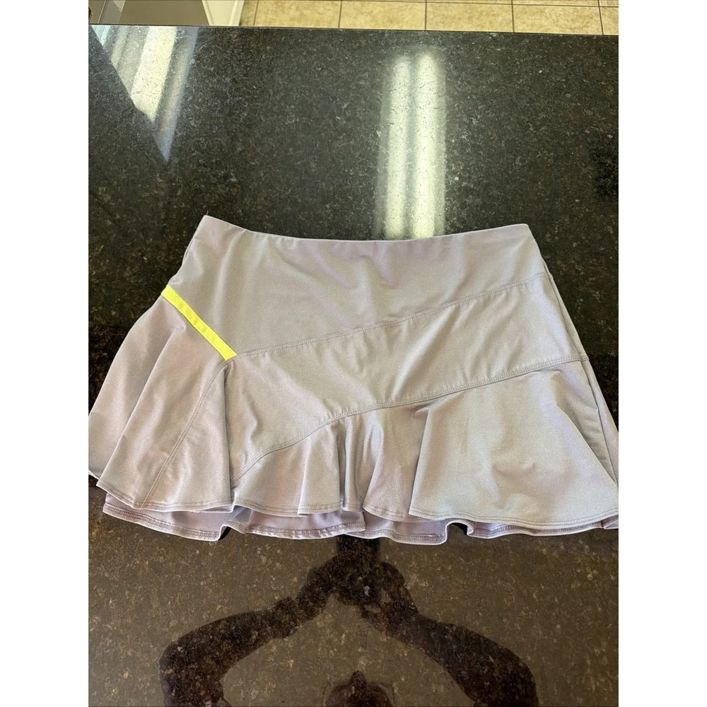 Lucky In Love Athletic Skort Sz L Silver Skirt Pickleball Golf Performance Golf